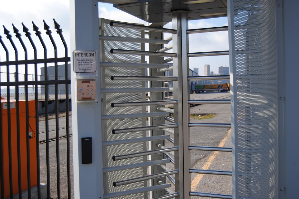 A revolving security gate demonstrates how a data diode works